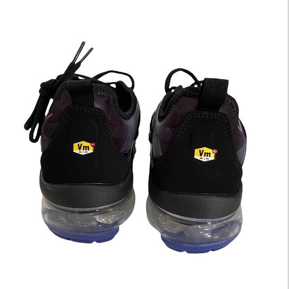 Nike Air VaporMax Plus athletic Shoes - Picture 5 of 6